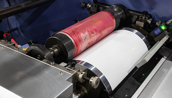 aplicação de máquina de impressão flexográfica
