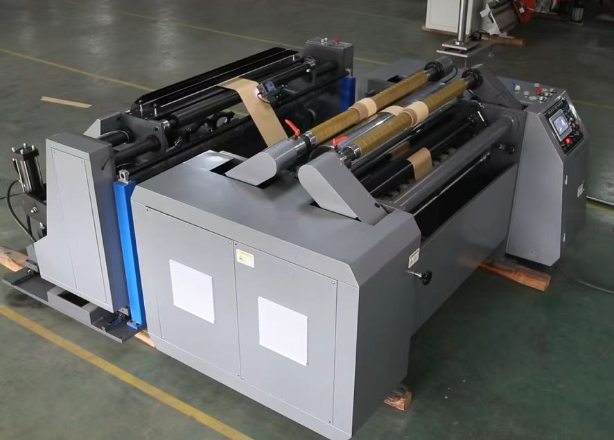 Máquina de corte e rebobinamento de superfície de papel/filme RTFQ-1100